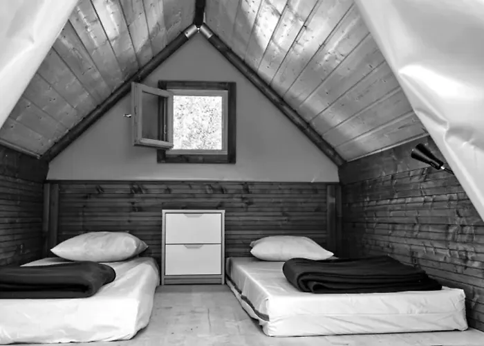 3 Etoiles - Ccbecih Chezery-Forens