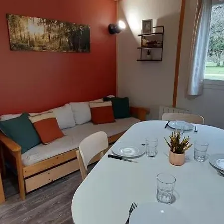 Nature 3 Etoiles Avec Piscine - Bord De Riviere * Chezery-Forens